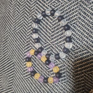 This bracelet is limited edition. It's a pack